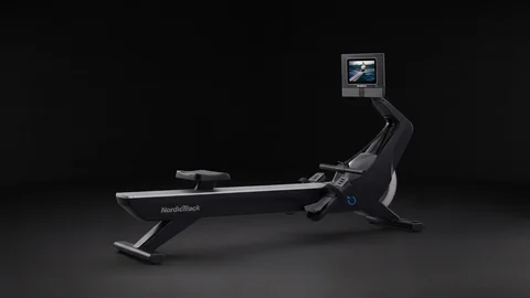 NordicTrack RW700 (2023) sur fond noir