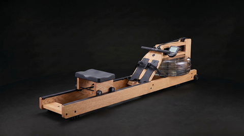 Waterrower Chêne sur fond noir