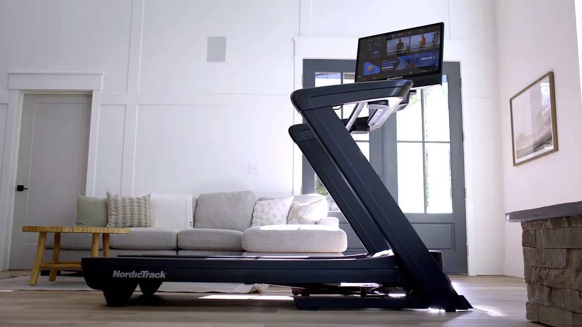 NordicTrack Commercial 2450