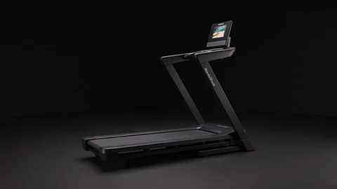 NordicTrack T Series 9 sur fond noir